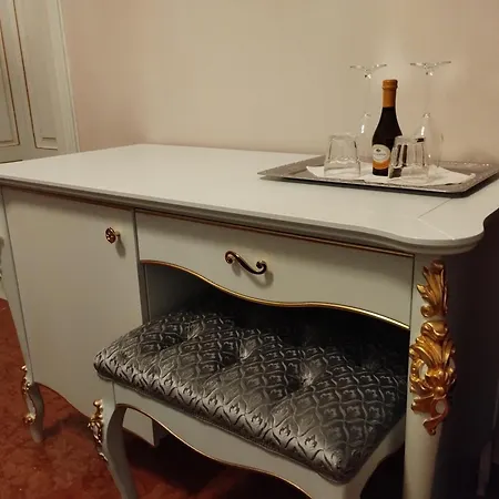 Nobili Libardi - Villa Basevi Verona Room photo